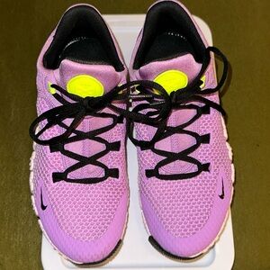 Nike free metcon 4s, rush fushia, pearl pink volt black colored only worn twice